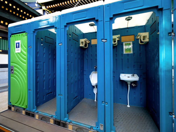 Best Portable restroom trailer rental  in Osakis, MN